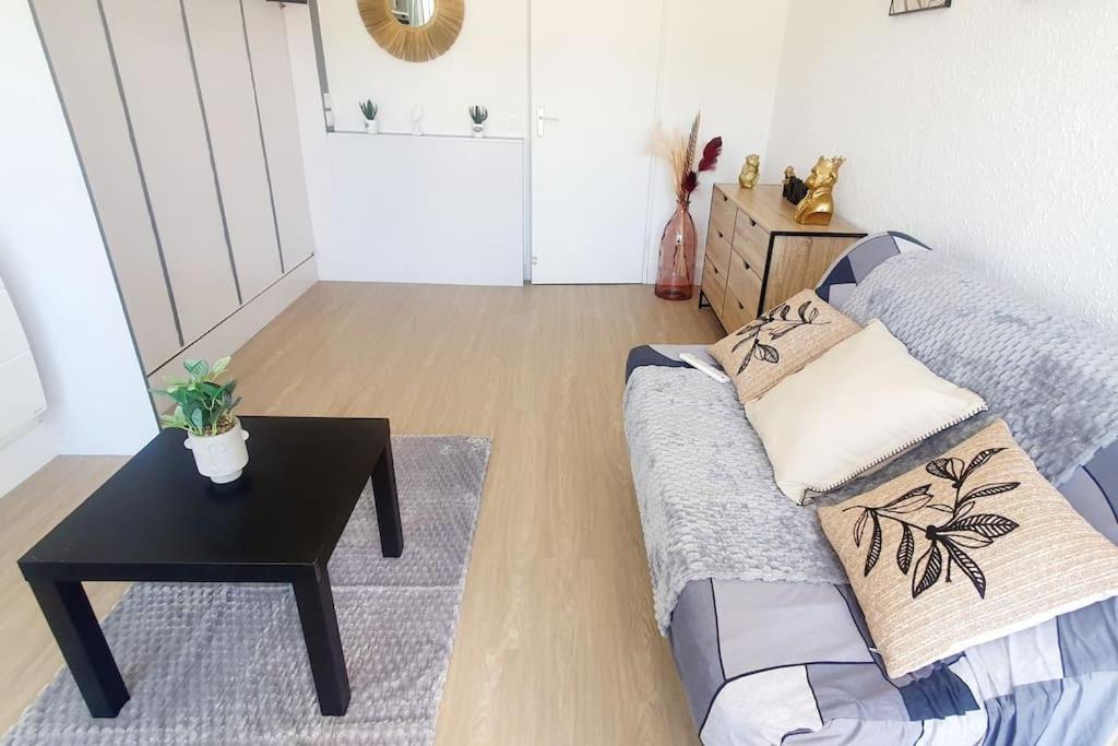 Reve De 25 M2, Centre Ville, Parking, Cosy Neuf Apartment